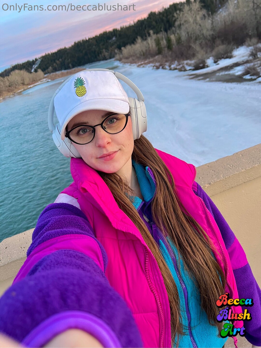 Beccablushart pretty actress pics