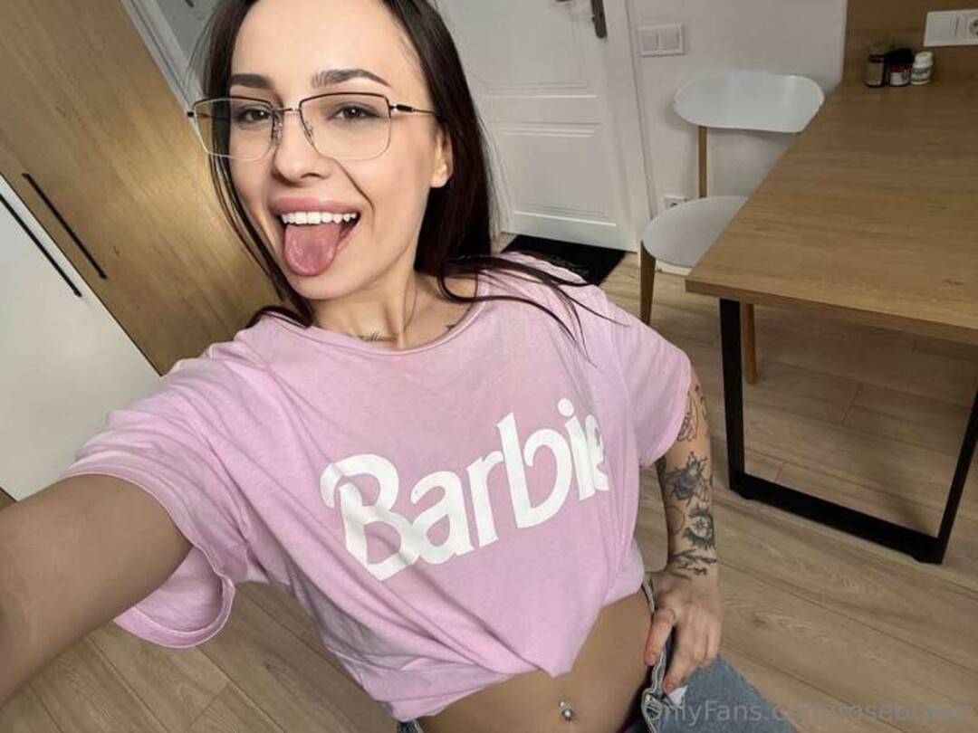 Rosebraun beautiful actress gallery