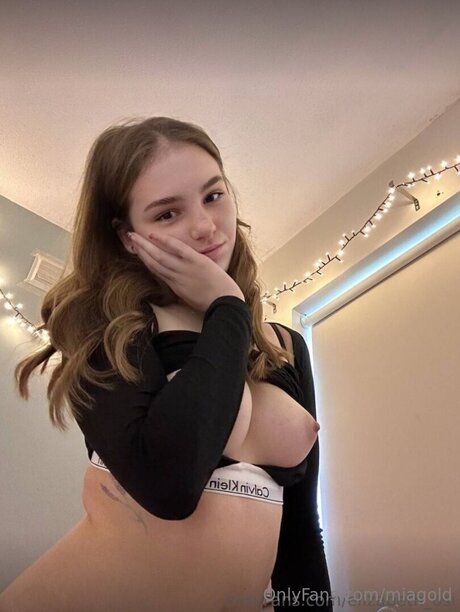 Miagold star nude pics