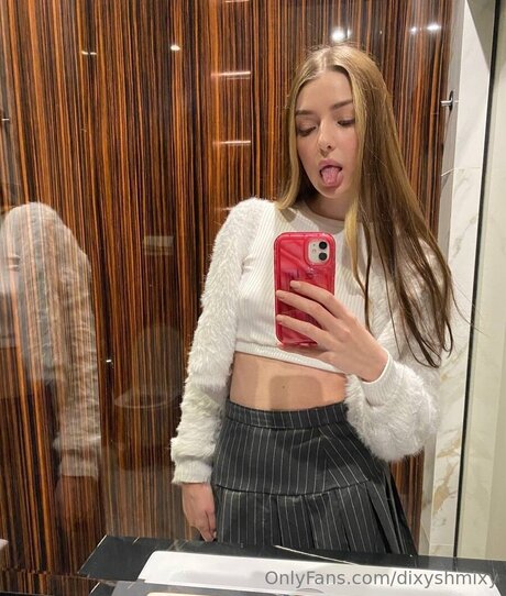 Dixyshmixy pornstar free img