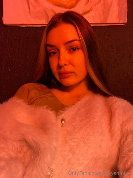 Dixyshmixy top profile image