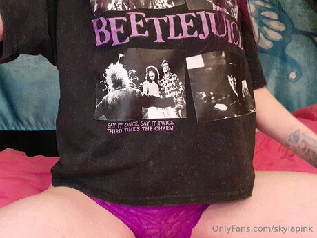 Skylapink star porn pic