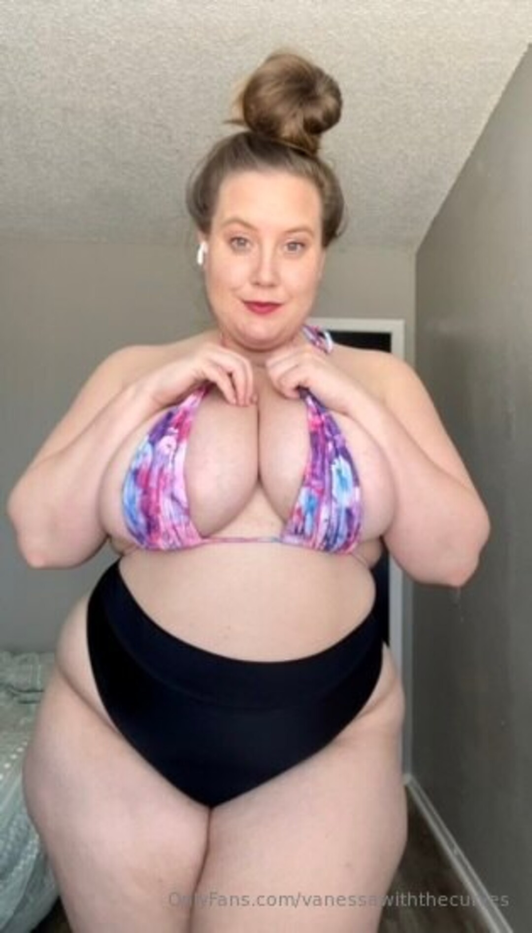 Vanessawiththecurves beautiful model pictures