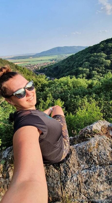 Sweety Elay art model archive