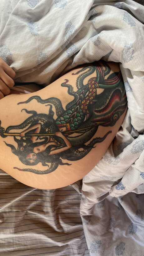 Poisonfloraa exclusive model pics