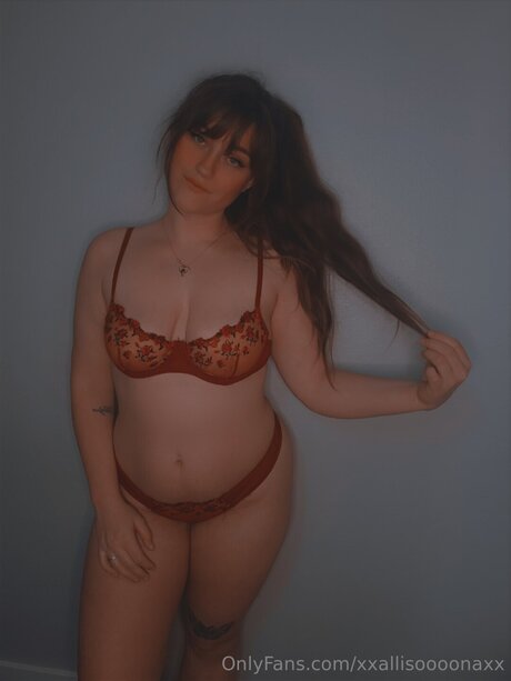 Xxallisoooonaxx beautiful actress image