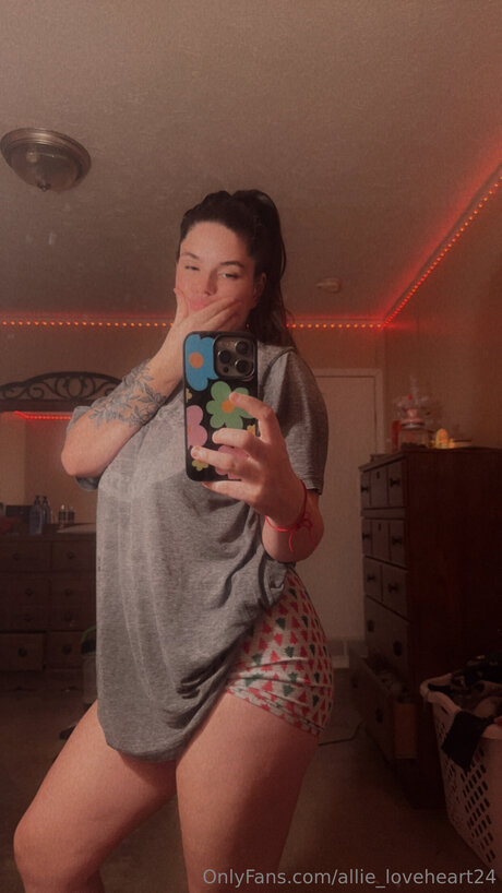 Allie Loveheart24 pornstar high quality photos