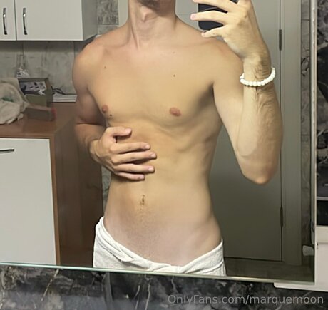 Marquemoon star top img