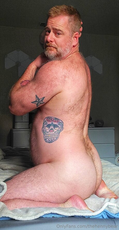 black hair milf onlyfans top images