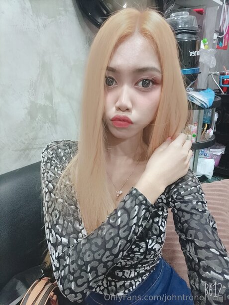 Johntronofficial xxx model picture