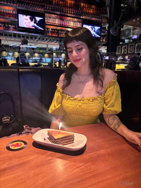 Chloe Magma pretty star pictures