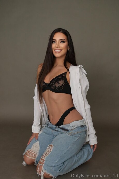 Umi 19 pornstar hd pictures