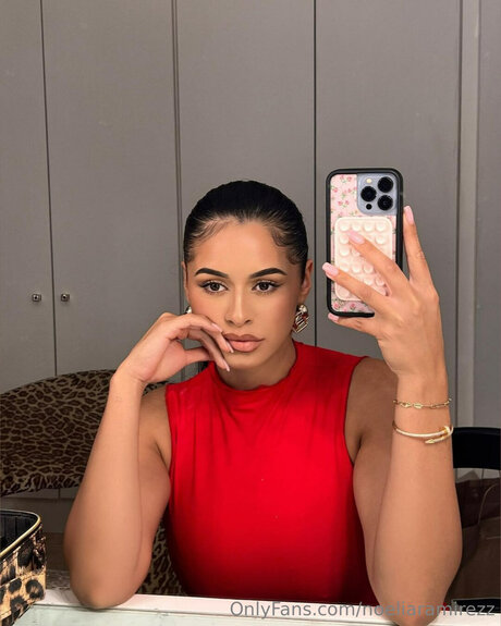 amateur shemale onlyfans erotic pic