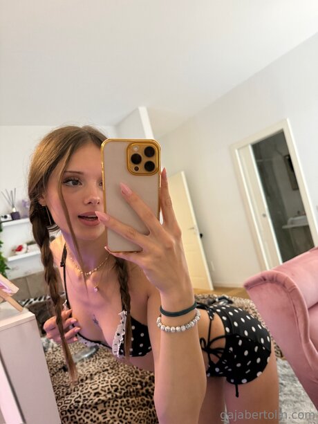 Gajabertolin high quality pornstar photo