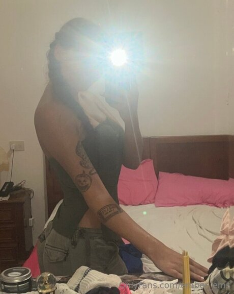 Ember Ems naked pornstar pics