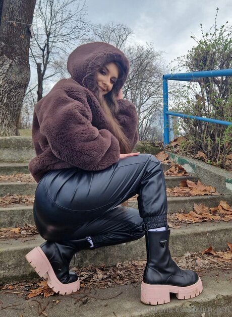 Slim Jen star adult galleries