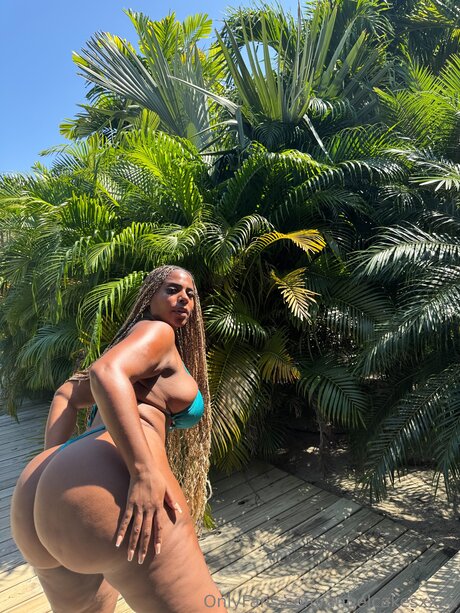 Angelcakesxxxx naked pornstar pictures