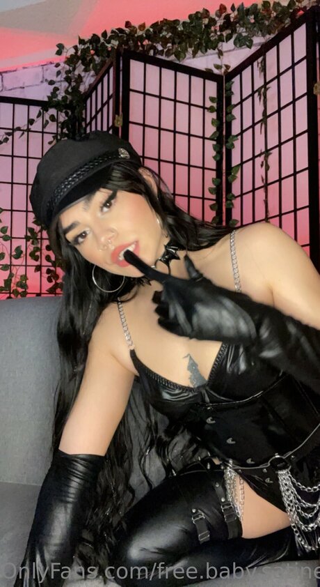 Free Baby Satine pornstar adult images