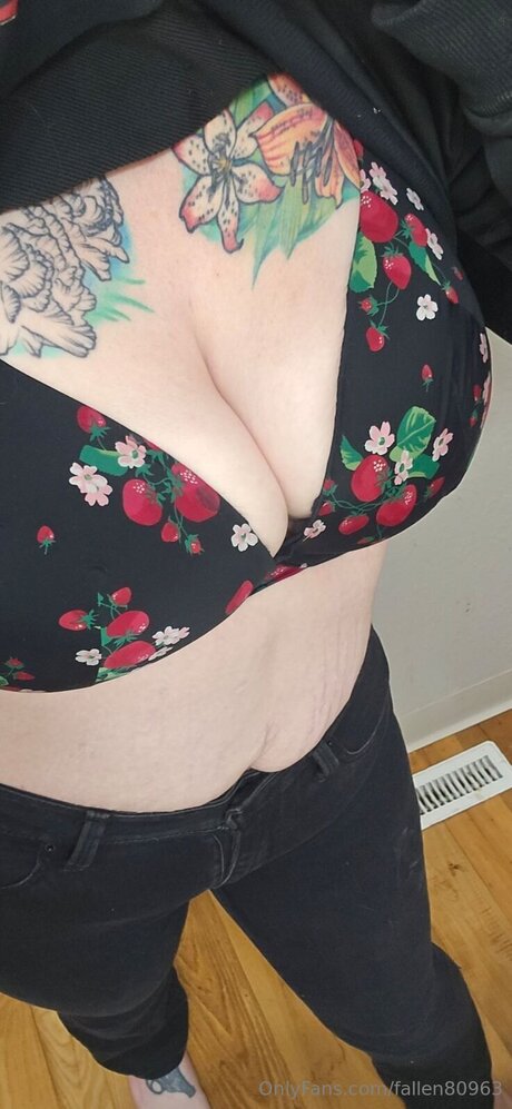 Fallen80963 free actress archive