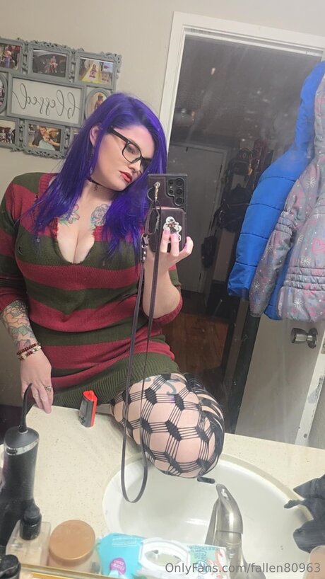 Fallen80963 star adult galleries