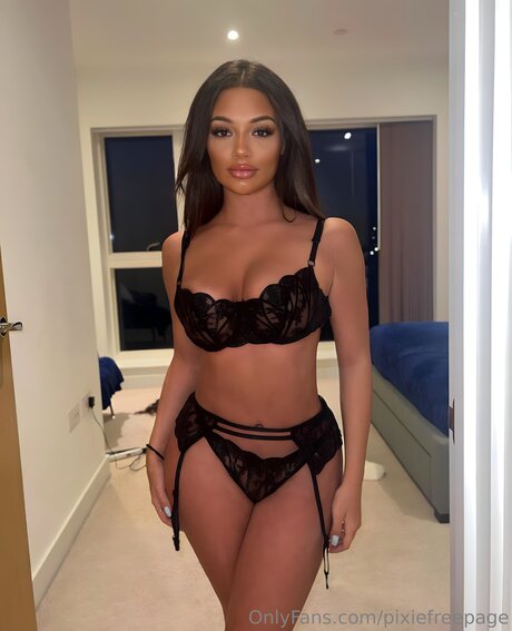 Pixiefreepage beautiful pornstar img