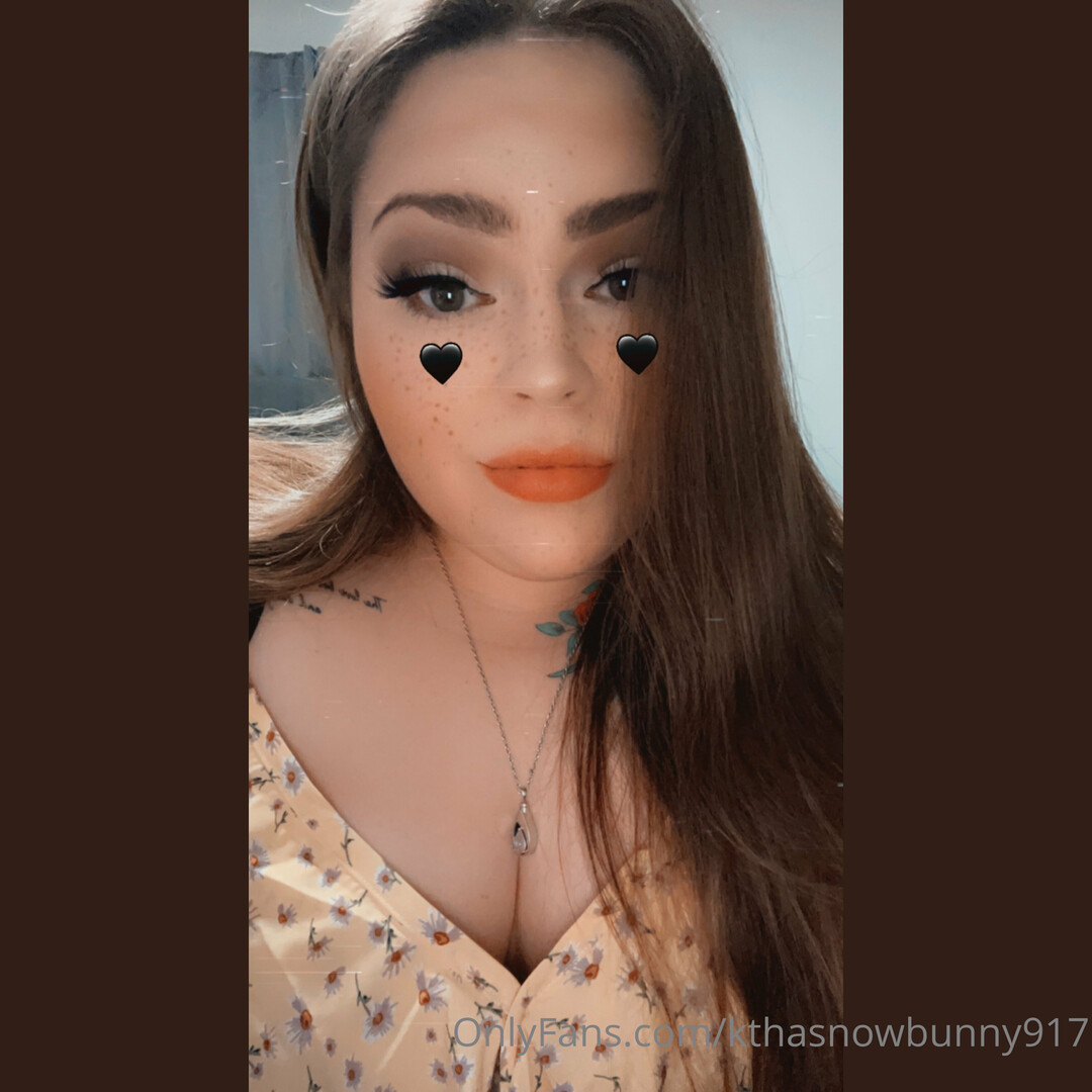 Kthasnowbunny917 pornstar nude picture