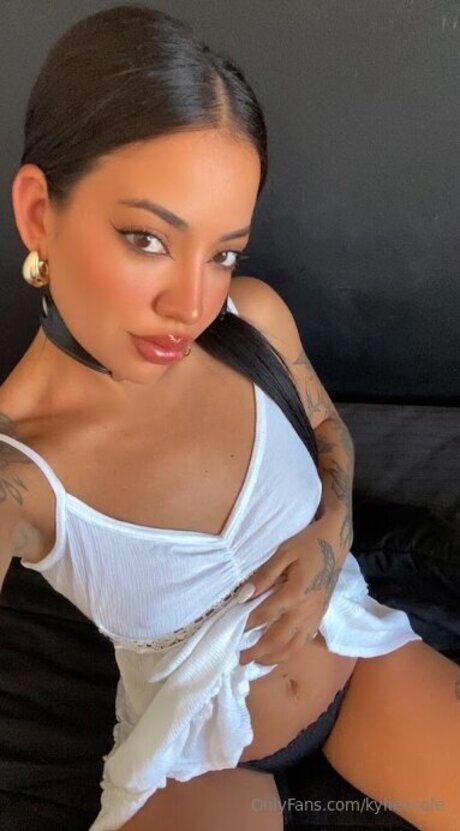 Kylieecole star pretty gallery