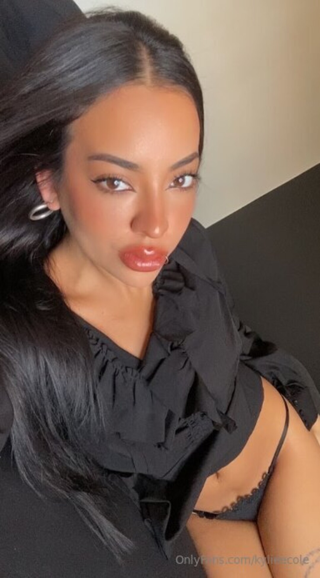 Kylieecole model sexy pic