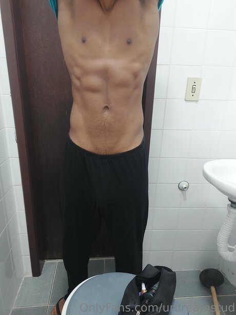 Urdreamstud perfect pornstar img