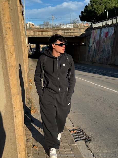 Dimitrysimonit top profile image