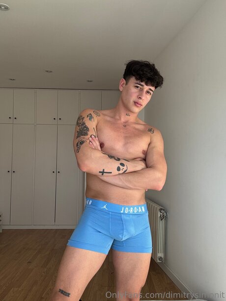 Dimitrysimonit pornstar naked gallery