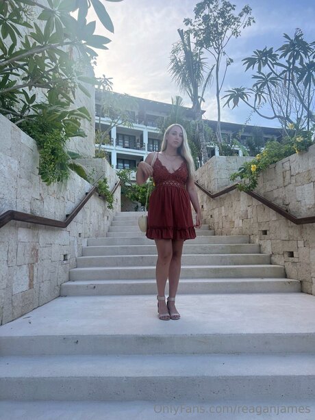 Reaganjames sexy model gallery