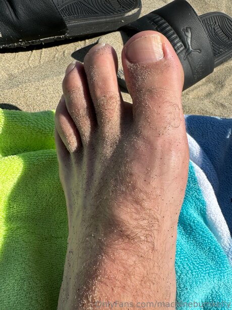 Machinebumkelly perfect pornstar photos