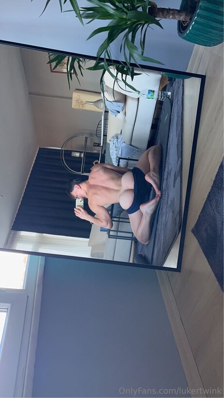 Lukertwink hot actress photo