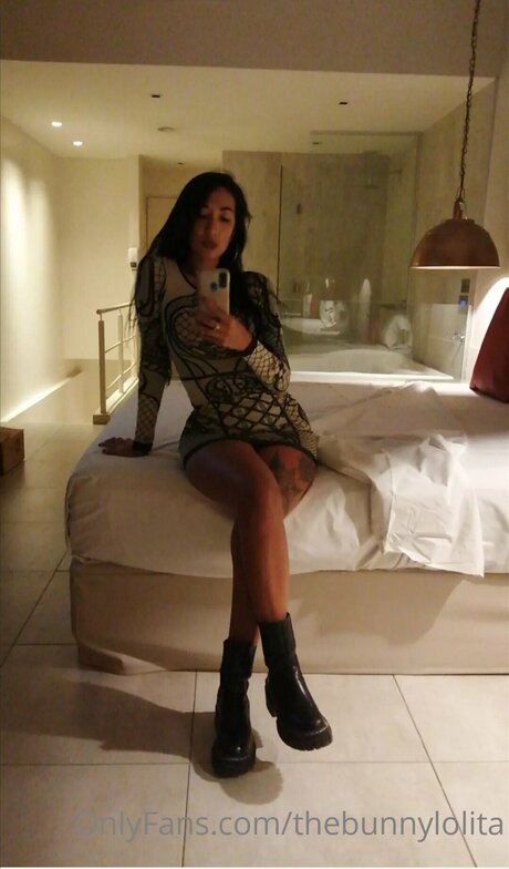 Sexybunnylola best star pics