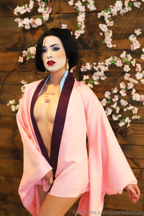 Joaniebrosas pretty pornstar photo