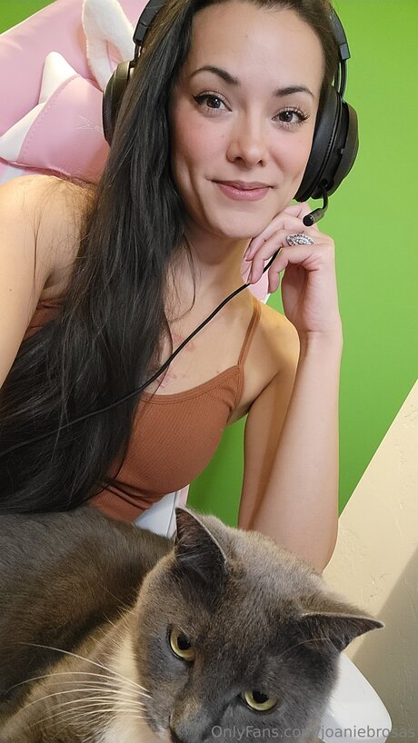 Joaniebrosas model xxx pic