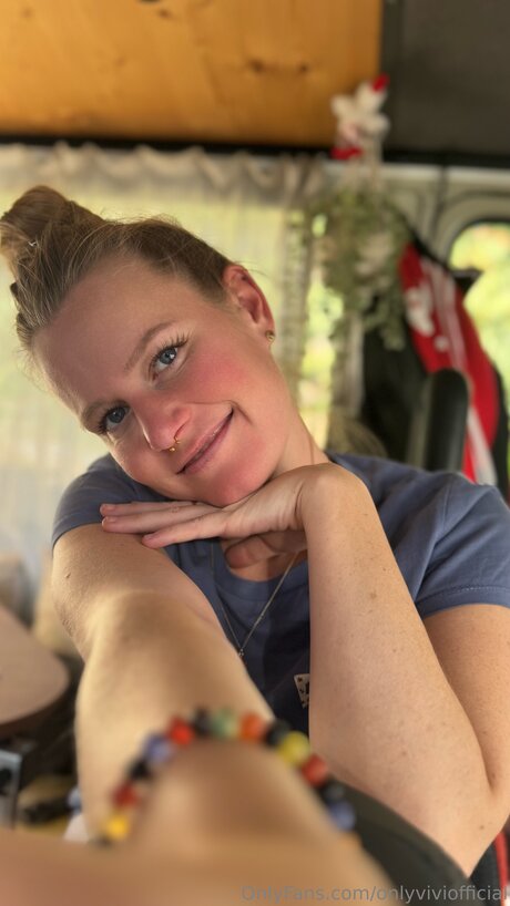 Onlyviviofficial profile image