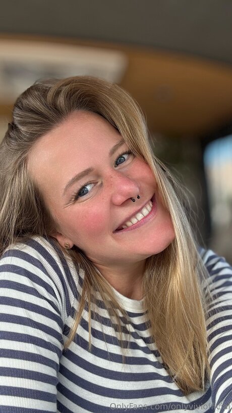 Onlyviviofficial star perfect photos