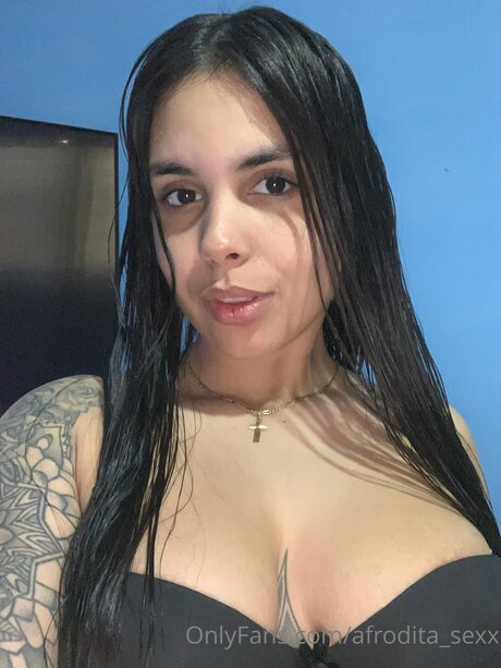 Sashaseren star beautiful pic