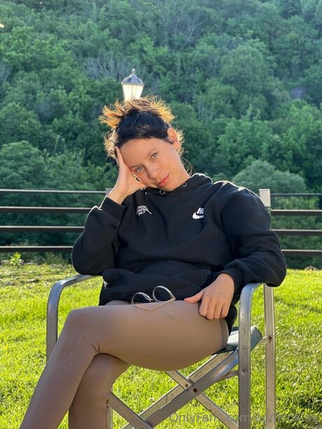 Aprilcollins sexy model picture