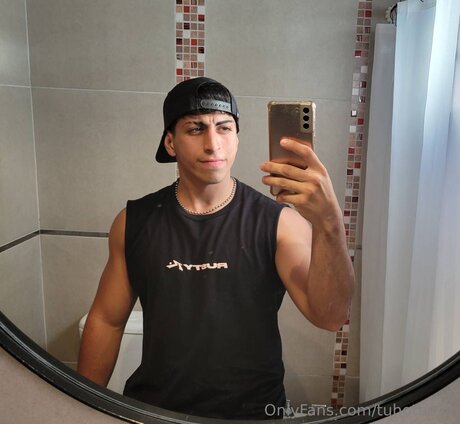 Tuhotboy1 high quality model pictures