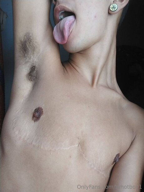 Tuhotboy1 naked star pics