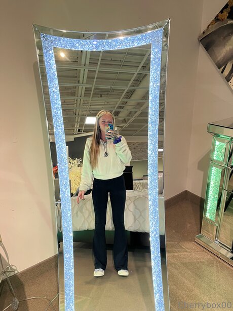 Cherrycream0 nudes actress pictures