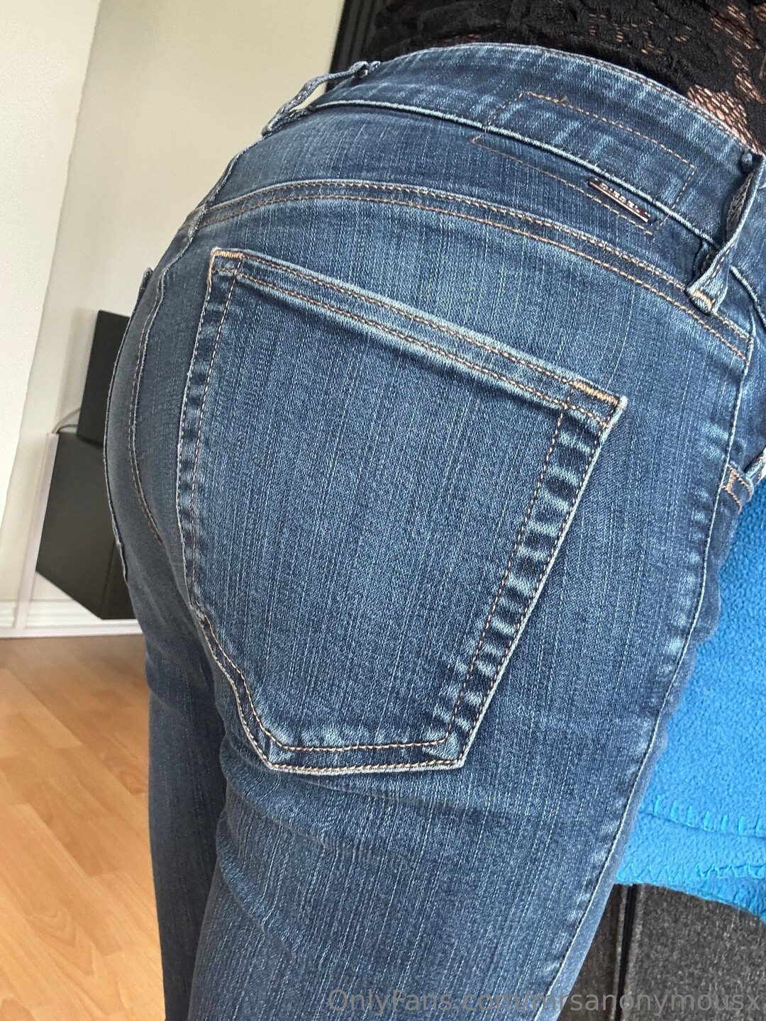 Mrsanonymousx sexy model pic
