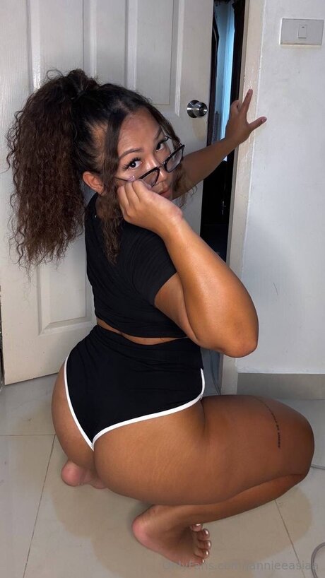 Jannieeasiaa high quality pornstar pic