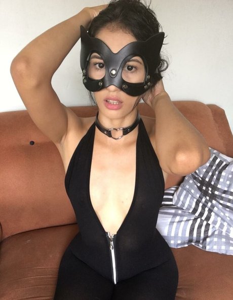 italian milf onlyfans sexy naked pics