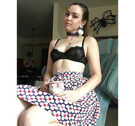 Tori Eaglestone model high quality picture