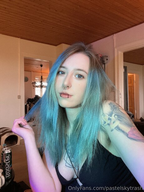 SKY VICTORIA pretty model images