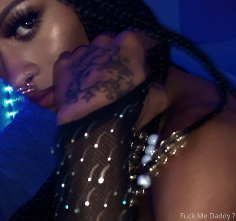 hottest midget onlyfans exclusive pics